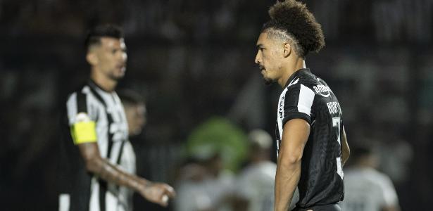 Botafogo desmoraliza previsões e valoriza piadas sobre 'cavalo paraguaio'