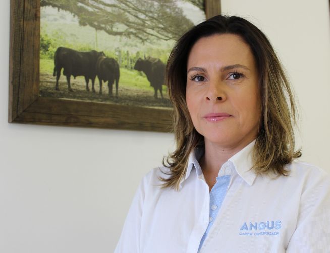 Ana Doralina Menezes lidera a Mesa Brasileira da Pecuaria Sustentavel