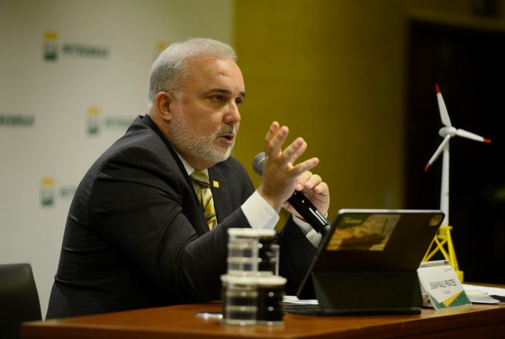 China sera parceiro decisivo para Petrobras retomar presenca global diz
