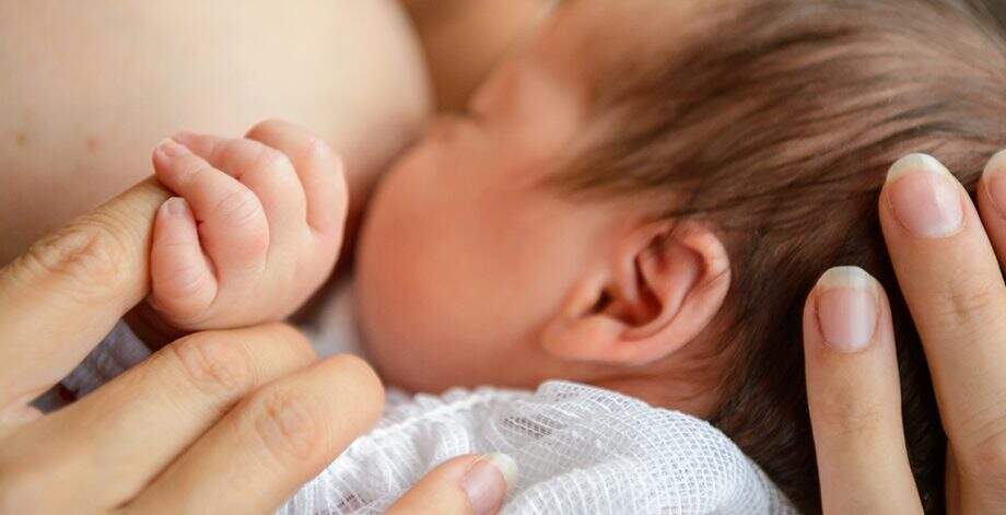 Hospital Universitário com 16 bebês prematuros está sem estoque de leite materno