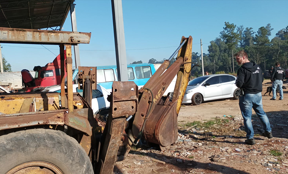 Polícia desarticula esquema de furto de máquinas agrícolas liderado por traficantes no Litoral Norte