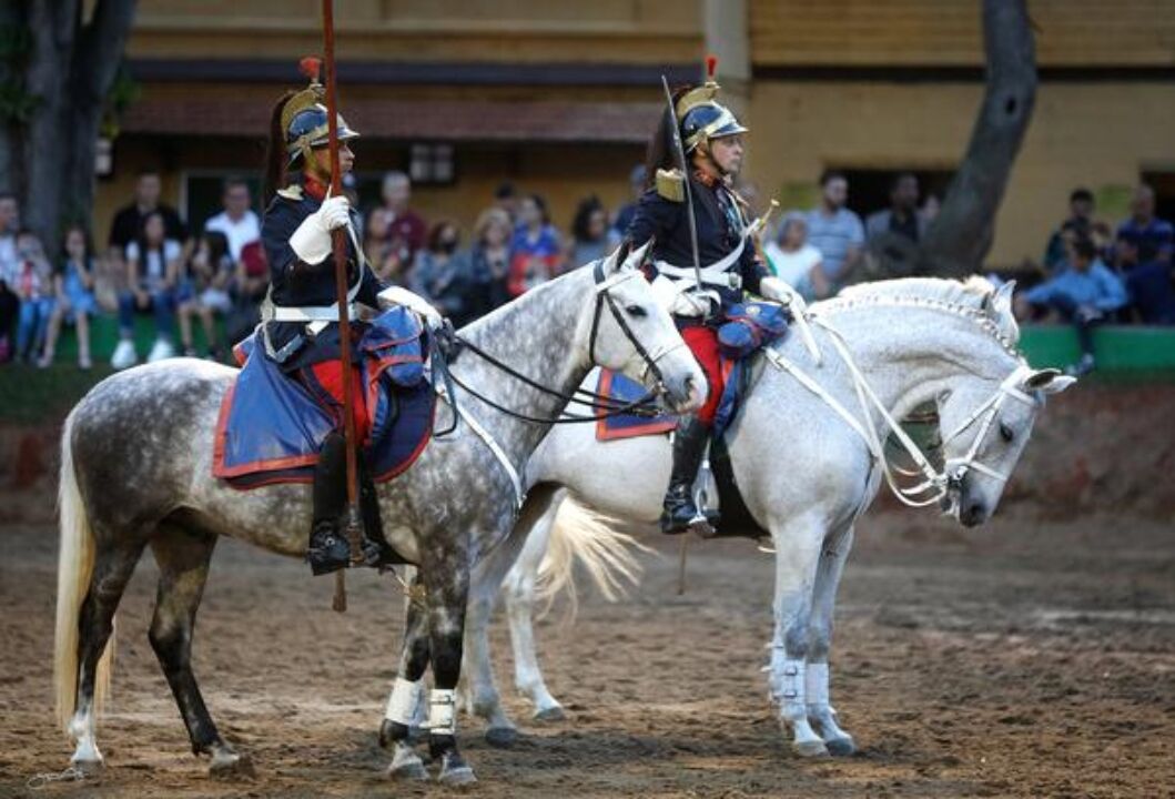 Militares iniciam esportes equestres no Brasil