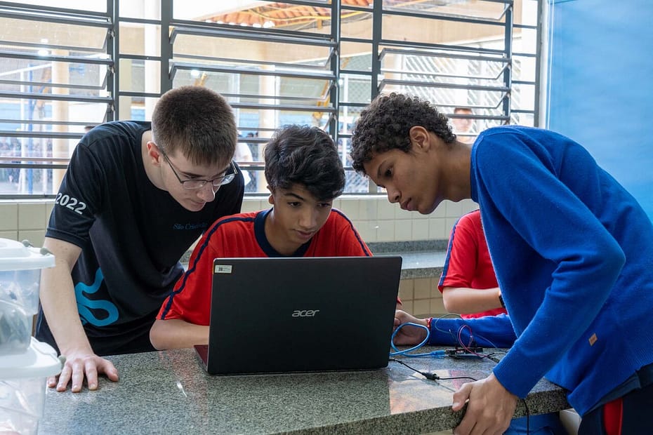 Digital e mais rapido escolas em areas rurais ganham internet