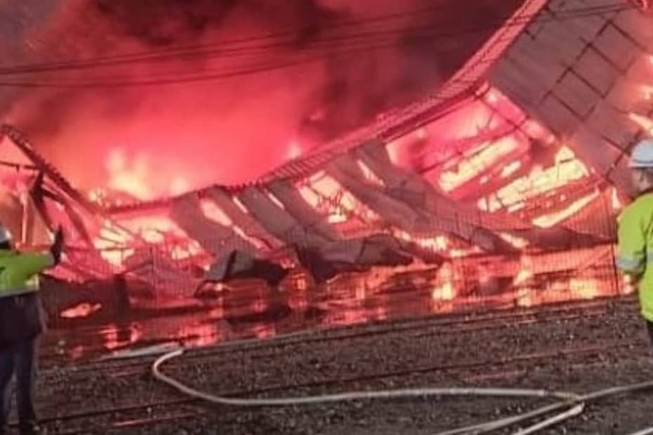 Incêndio atinge correia no Porto de Paranaguá